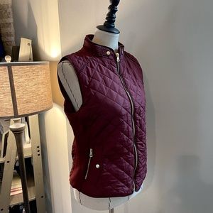 🍂🍁 Burgundy Quilted Vest, Equestrian Style